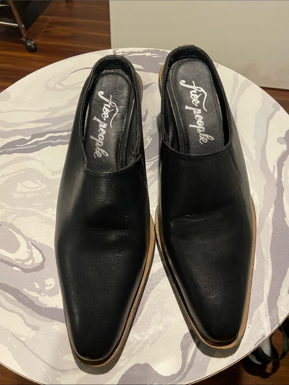 FreePeople Black Leather Pointed Toe Mule Clogs Block Heel Size 37 Made in India